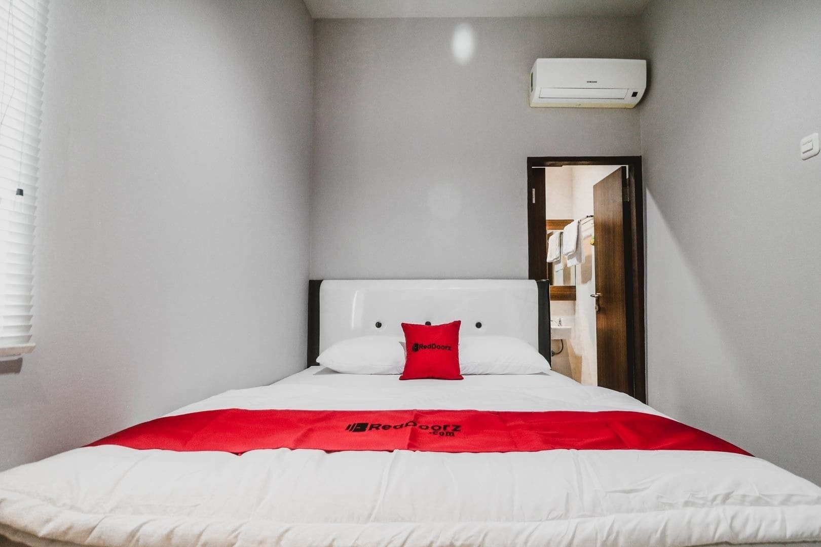 Reddoorz Near Kebon Jeruk Jakarta Extérieur photo